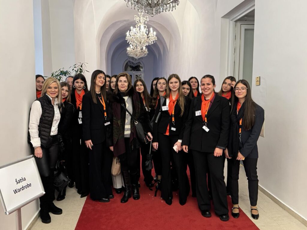 492457215_1240825858049234_1612110570983345887_n