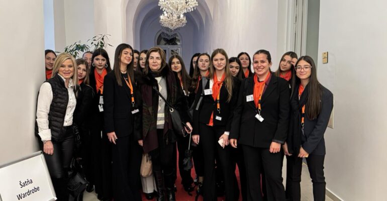 492457215 1240825858049234 1612110570983345887 n