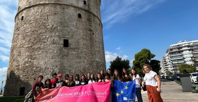 557442676 1381320070666478 3540332658279082735 n