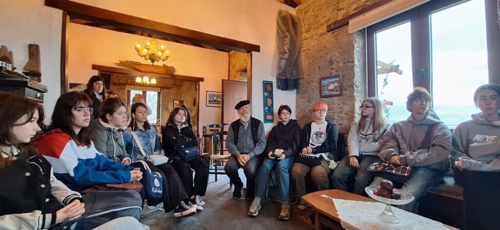 558925033_1382378637227288_8480262976956666023_n