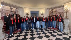 Φωτογραφία χορωδίας Αριστοτελείου ΙΙ Wienersangerknabensaal