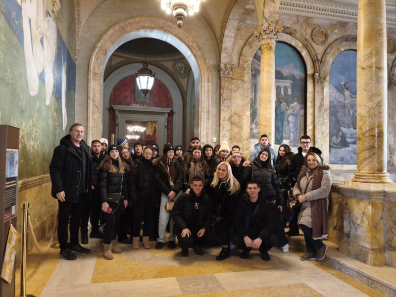 624708436 1492609926204158 900589852944565889 n